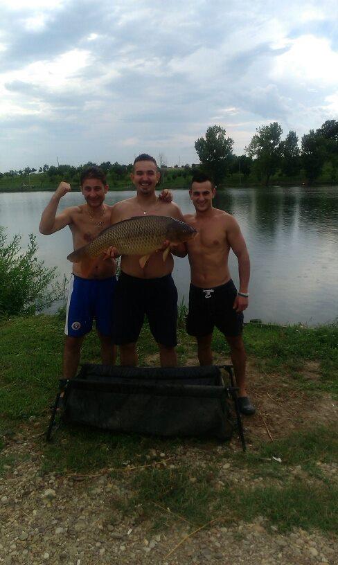 Peris 2015 cu Rechinu si Cata - 2.jpg